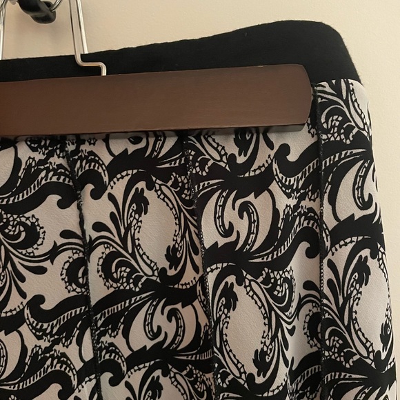 Lapis flowy skirt - Picture 5 of 5